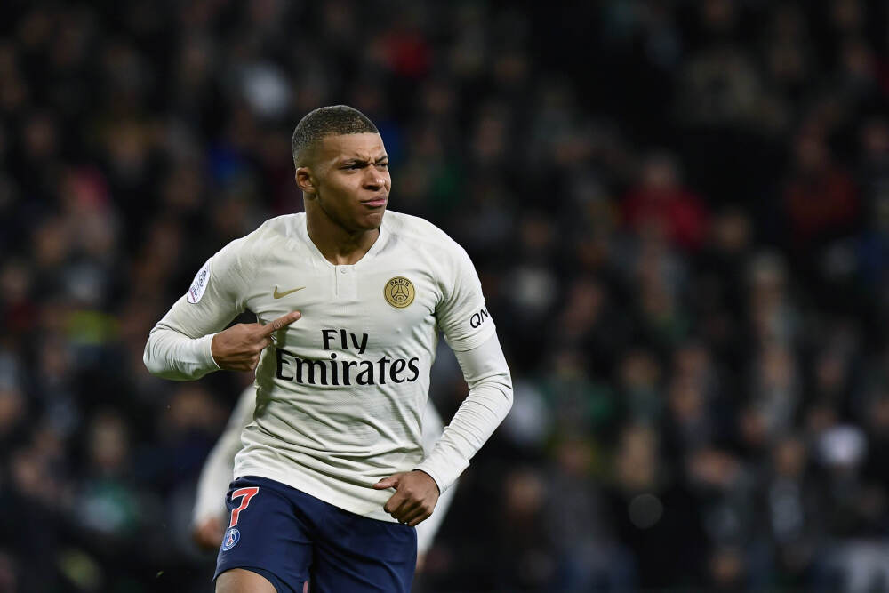 美国掏200亿救阿根廷，自家农民却炸了锅，谁在背后捡漏？